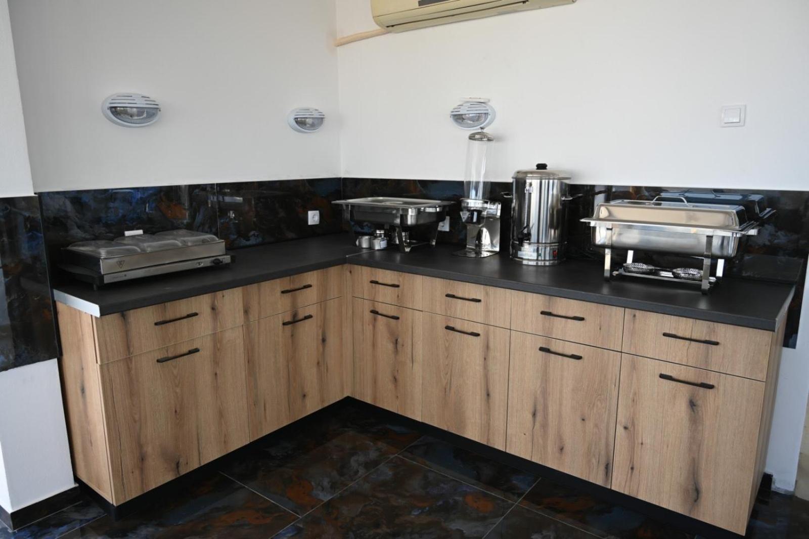 Vukli Apartments Ulcinj Luaran gambar